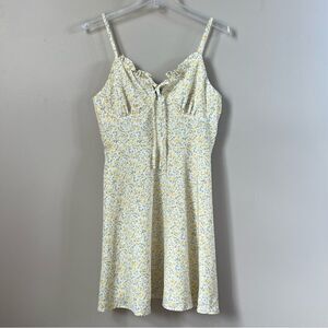 Cider Babydoll Ditsy Floral Yellow and White Fairy Mini Sundress SZ L Junior